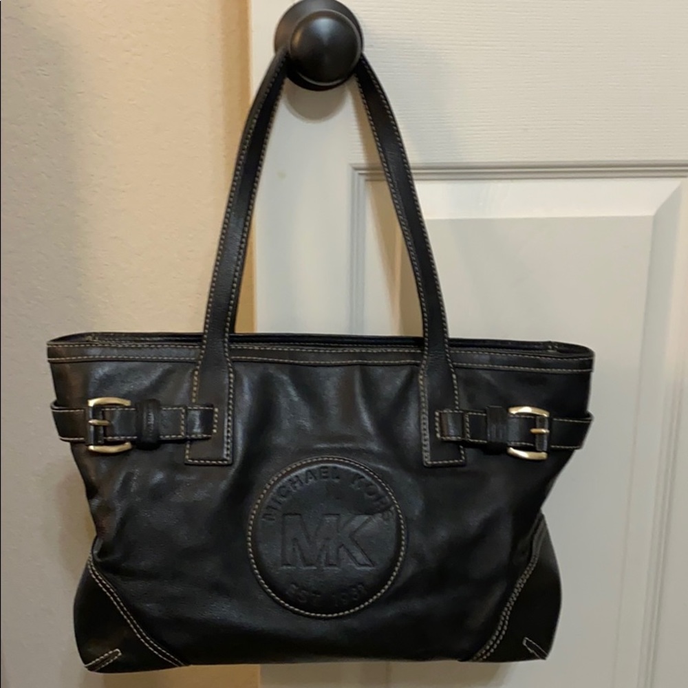 Michael Kors black leather purse